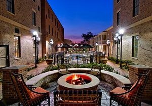 /assets/0000/6601/Inn_Courtyard.jpg