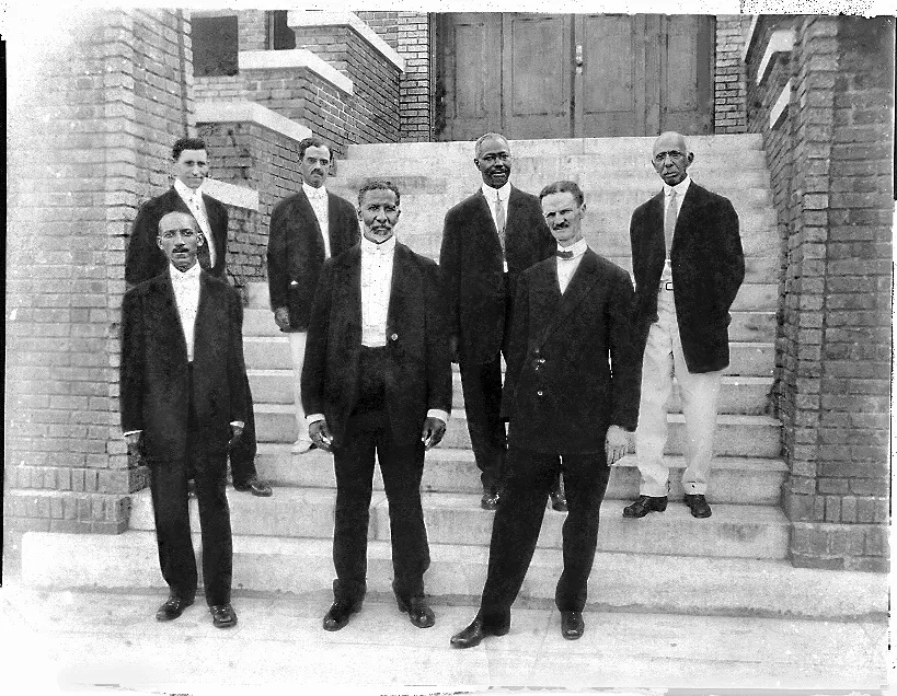 Photo of the Carnegie Library founders, published on Connect Savannah, 2014